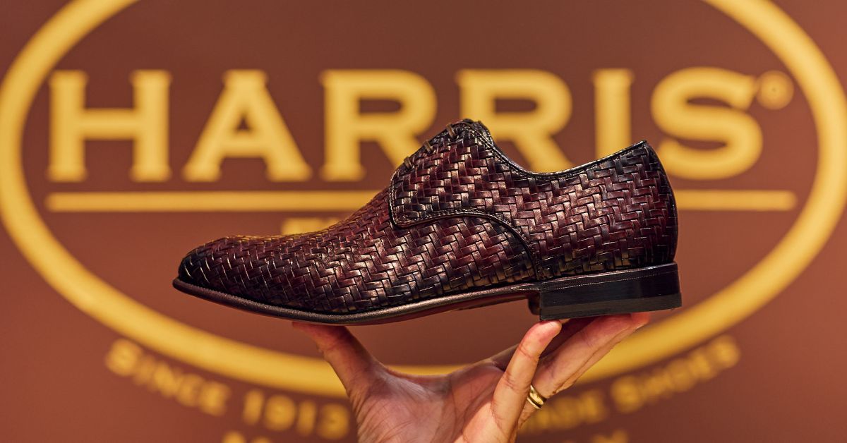 Men's string shoes in leather | Harris Shoes 1913