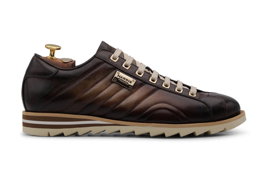 Leder -Turnschuhe