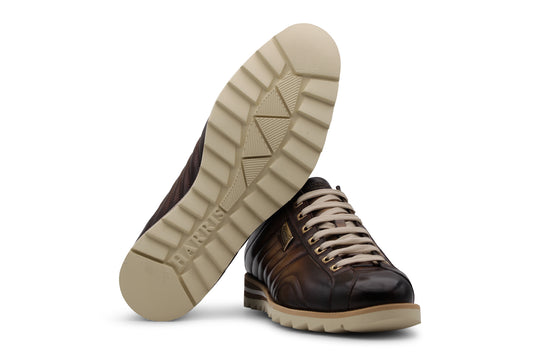 Leder -Turnschuhe