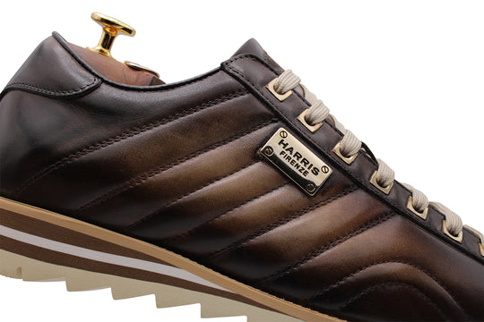 Leder -Turnschuhe