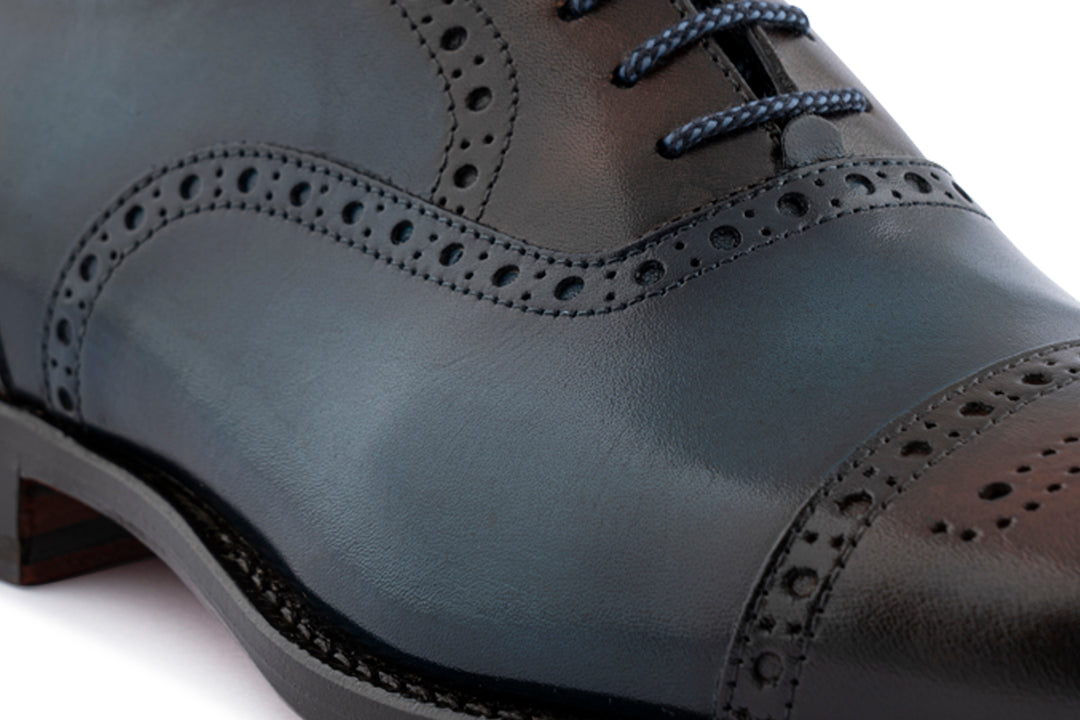 Cuir ombré français français avec des détails de brogue