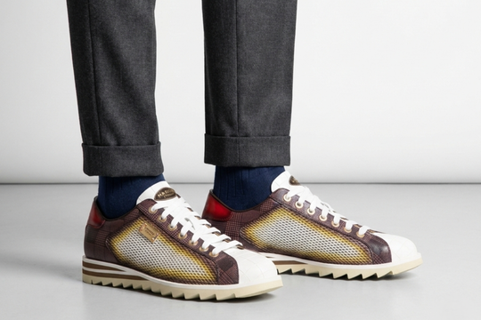 Sneakers effetto Coccodrillo e traforato