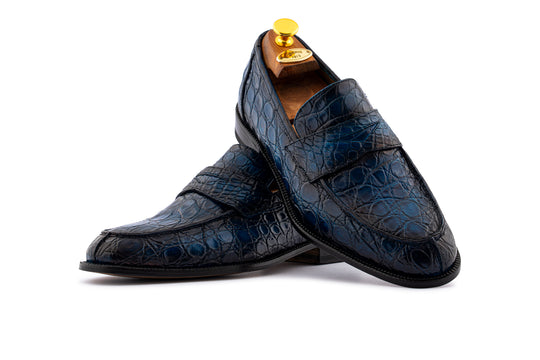 Mocassino in alligatore dipinto a mano Blu