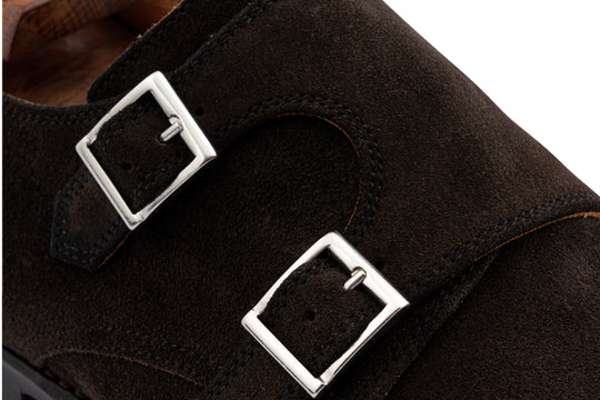 Double buckle in suede