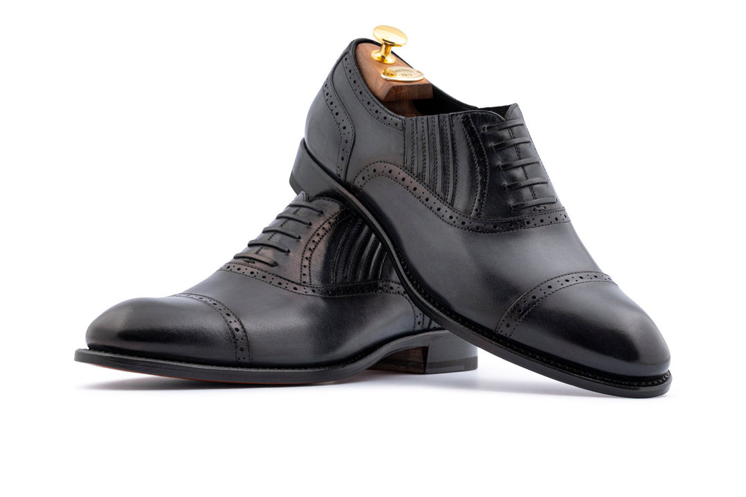 Slip-On Francesina with Brogue Decorations and Hand-Shaded Finish