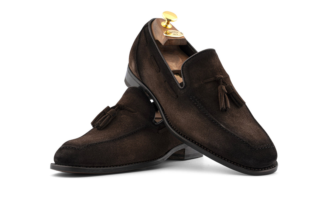 Moccasin with pom pom in hand-shaded suede