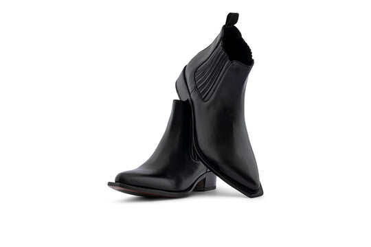 Texan leather ankle boot with elastic