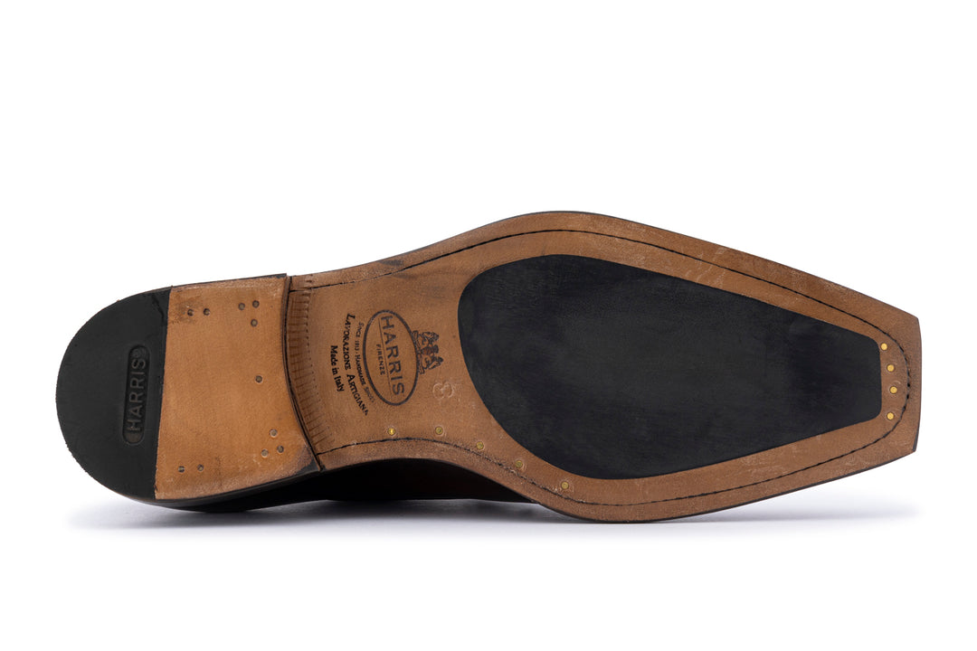 Derby dipinto a mano con lavorazione Norvegese