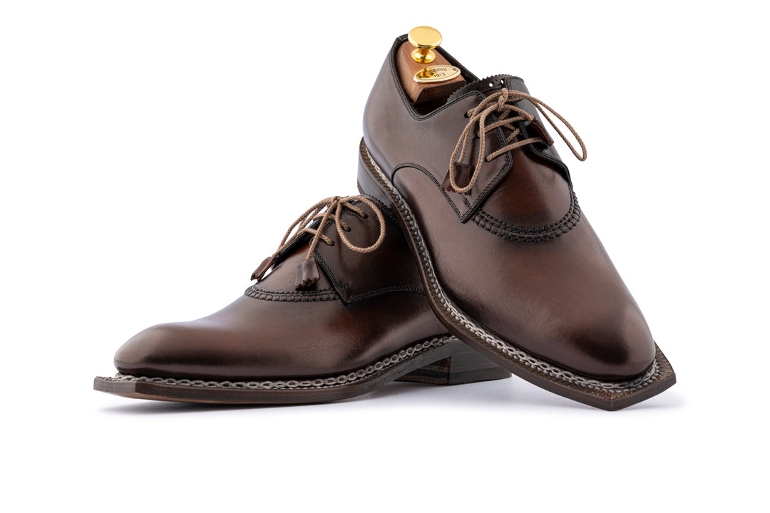 Derby dipinto a mano con lavorazione Norvegese