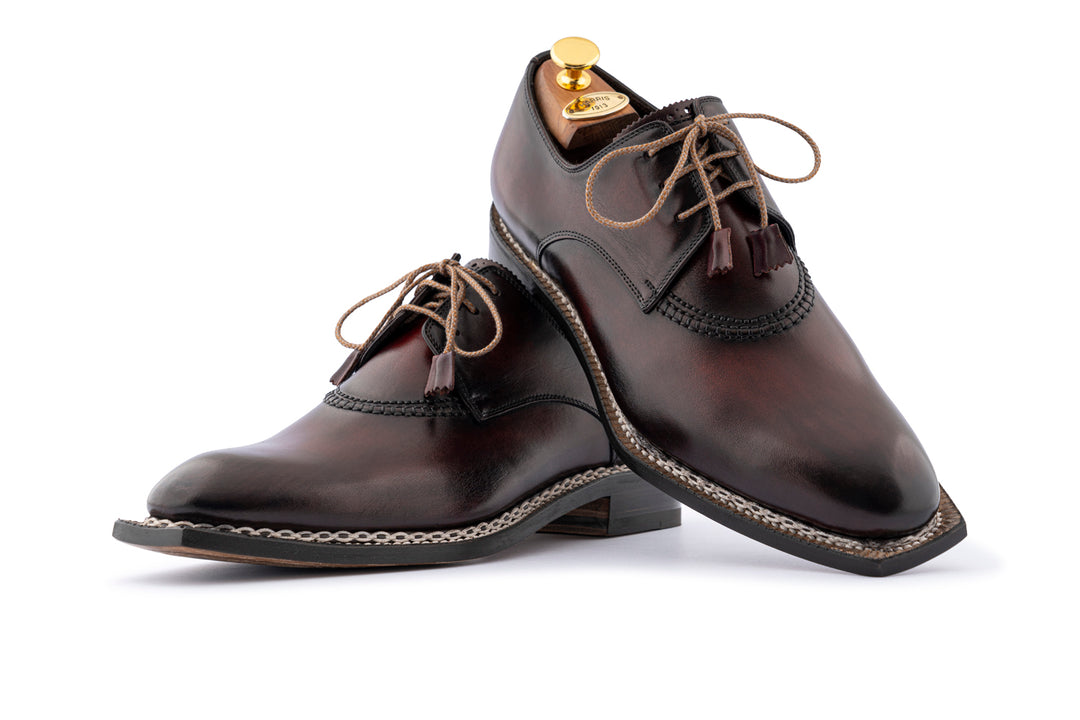 Derby dipinto a mano con lavorazione Norvegese