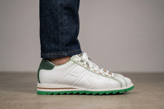 Sneaker in shaded leather and suede