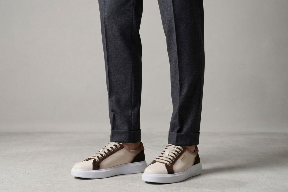 Baskets en cuir souple et daim