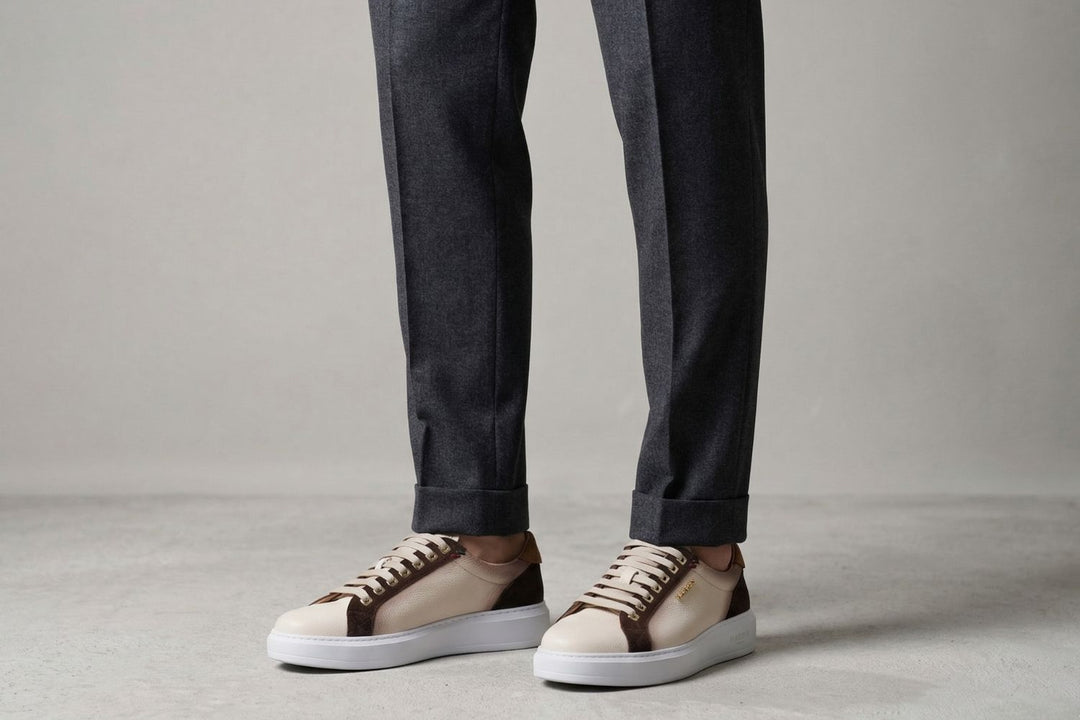 Sneakers in pelle morbida e suede