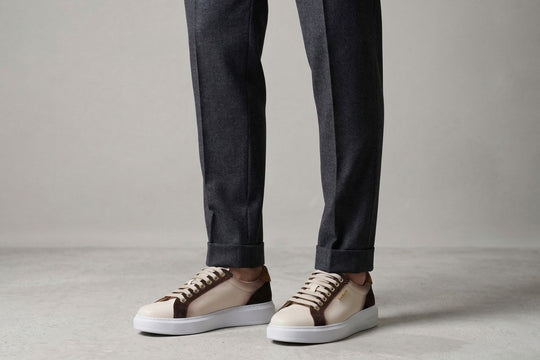 Sneakers in pelle morbida e suede