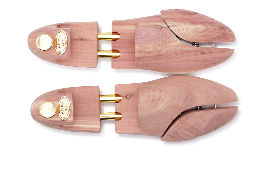 Schuhspanner aus duftendem Zedernholz