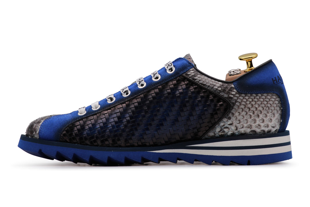 Sneaker in woven leather and python