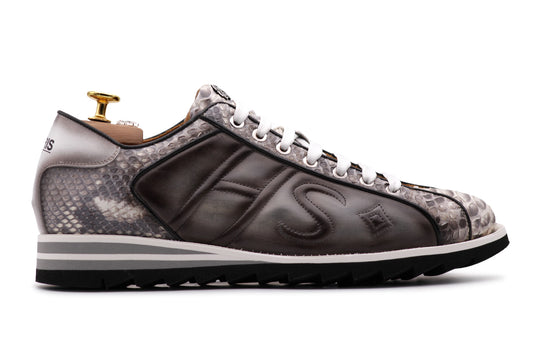 Sneakers in suede e pitone con cuciture imbottite